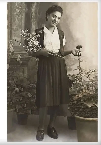 Photographie ancienne restaurée - correction des noirs profonds et restitution des détails